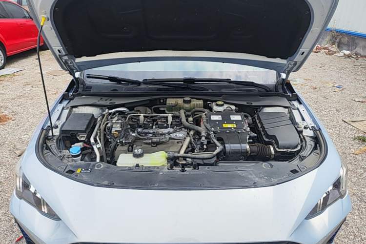 Used GAC Trumpchi EMPOW 2023 Shadow Leopard H High-Energy Hybrid Edition Engine Bay