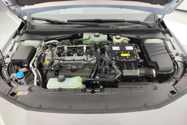 Used GAC Trumpchi EMPOW 2023 Shadow Leopard H High-Energy Hybrid Edition Engine Bay