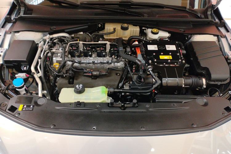 Used GAC Trumpchi EMPOW 2023 Shadow Leopard H Smart Hybrid Edition Engine Bay