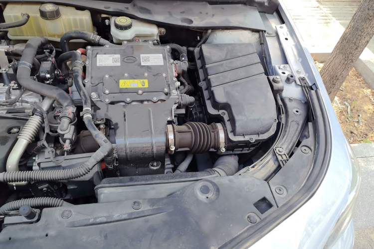 Used GAC Trumpchi EMPOW 2023 Shadow Leopard H Smart Hybrid Edition Engine Bay Left