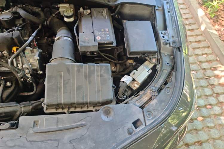 Used GAC Trumpchi EMPOW 2023 270T DCT J15 Version Engine Bay Left
