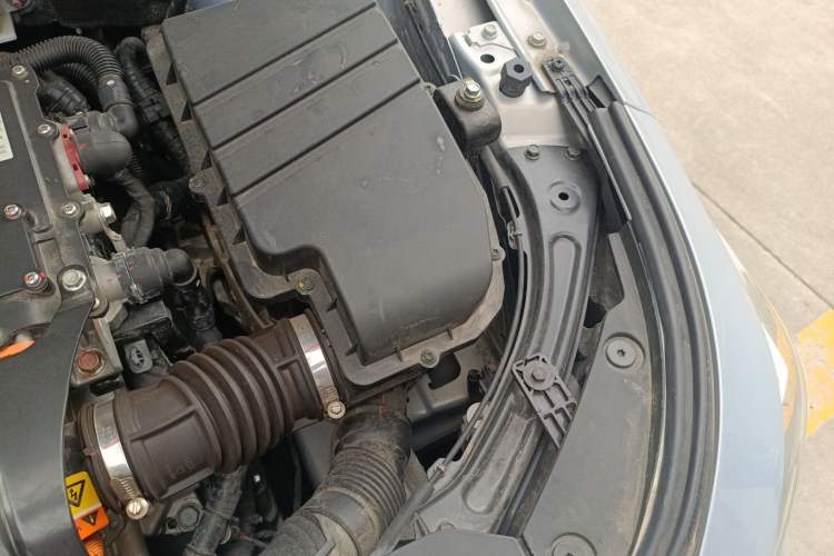 Used GAC Trumpchi EMPOW 2023 Shadow Leopard H Smart Hybrid Edition Engine Bay Left