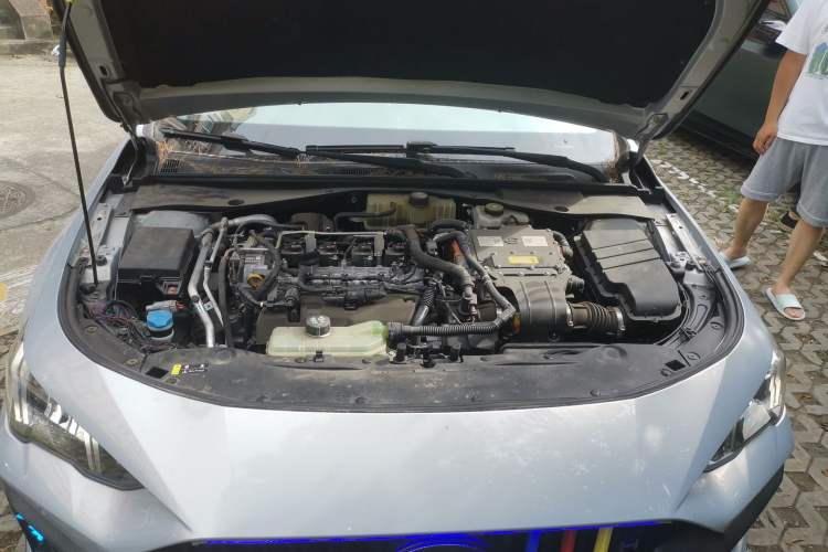 Used GAC Trumpchi EMPOW 2023 Shadow Leopard H Smart Hybrid Edition Engine Bay