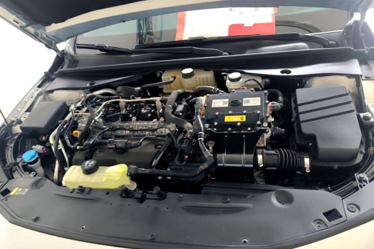 Used GAC Trumpchi EMPOW 2023 Shadow Leopard H High-Energy Hybrid Edition Engine Bay