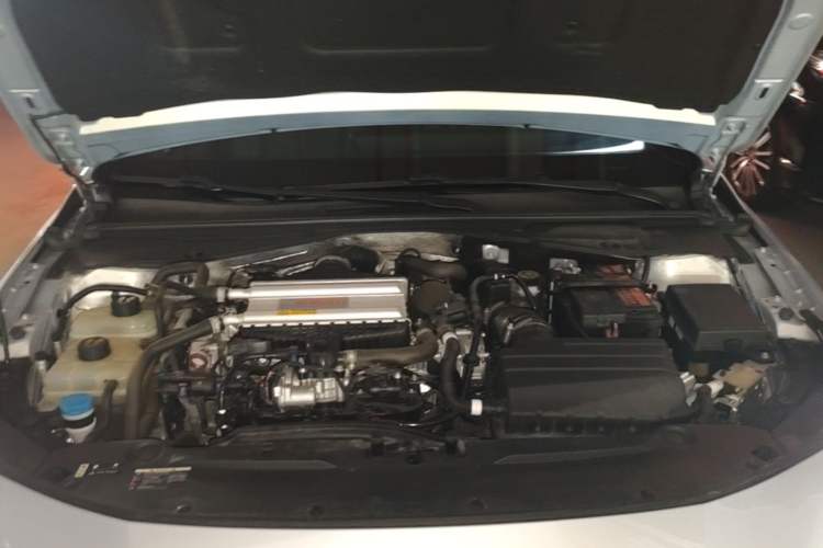 Used GAC Trumpchi EMPOW 2023 400T Automatic R PRO Engine Bay