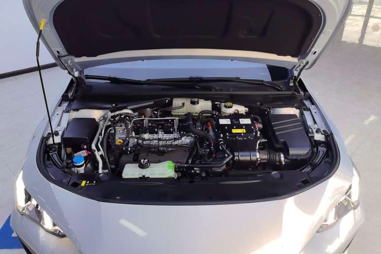 Used GAC Trumpchi EMPOW 2023 Shadow Leopard H High-Energy Hybrid Edition Engine Bay