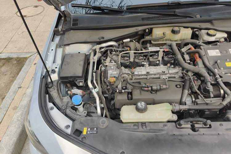 Used GAC Trumpchi EMPOW 2023 Shadow Leopard H High-Energy Hybrid Edition Engine Bay Right