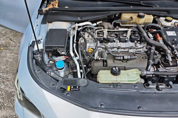 Used GAC Trumpchi EMPOW 2023 Shadow Leopard H High-Energy Hybrid Edition Engine Bay Right