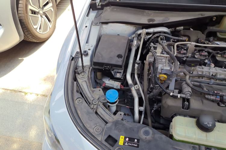 Used GAC Trumpchi EMPOW 2023 Shadow Leopard H Smart Hybrid Edition Engine Bay Right