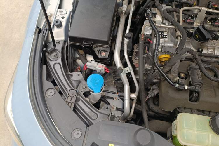 Used GAC Trumpchi EMPOW 2023 Shadow Leopard H Smart Hybrid Edition Engine Bay Right