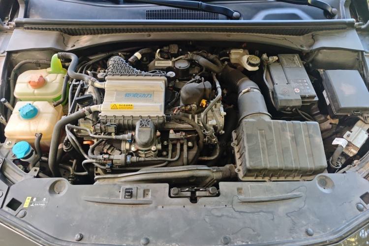 Used GAC Trumpchi EMPOW 2023 270T DCT J15 Version Engine Bay