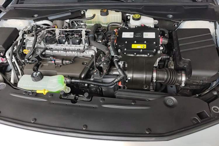 Used GAC Trumpchi EMPOW 2023 Shadow Leopard H Smart Hybrid Edition Engine Bay