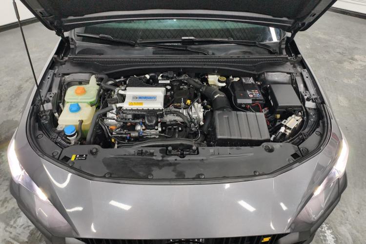 Used GAC Trumpchi EMPOW 2023 270T DCT J16 Version Engine Bay