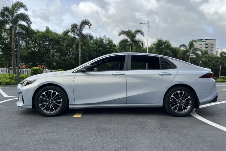 Used GAC Trumpchi EMPOW 2023 Shadow Leopard H High-Energy Hybrid Edition Exterior 10