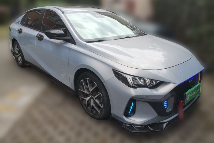 Used GAC Trumpchi EMPOW 2023 Shadow Leopard H Smart Hybrid Edition Front Right 45 Deg