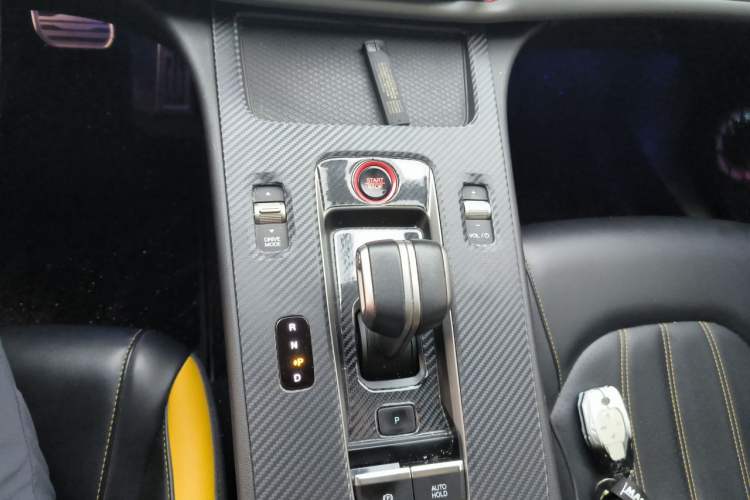 Used GAC Trumpchi EMPOW 2023 270T DCT J11 Version Gear Lever