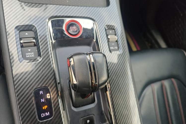 Used GAC Trumpchi EMPOW 2023 270T DCT J15 Version Gear Lever