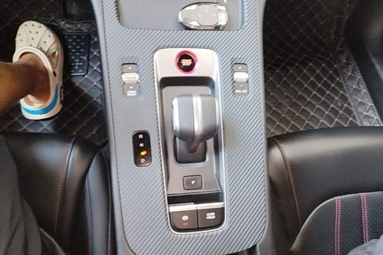 Used GAC Trumpchi EMPOW 2023 Shadow Leopard H High-Energy Hybrid Edition Gear Lever