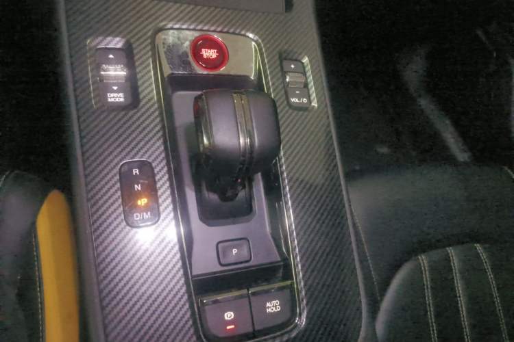 Used GAC Trumpchi EMPOW 2023 270T DCT J16 Version Gear Lever