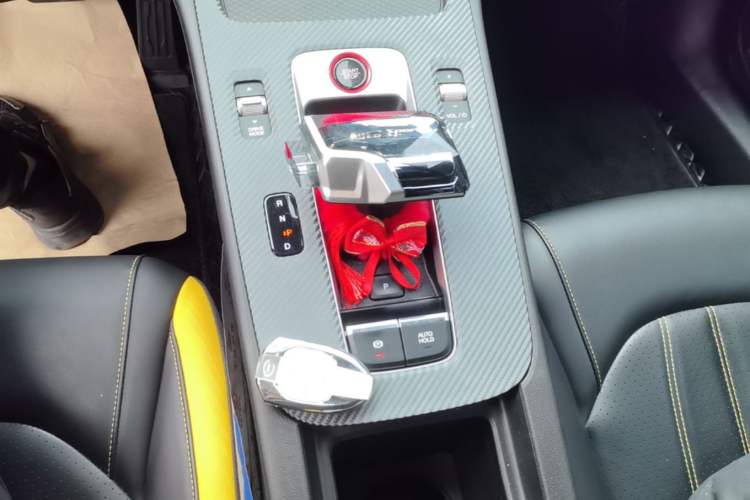 Used GAC Trumpchi EMPOW 2023 Shadow Leopard H High-Energy Hybrid Edition Gear Lever
