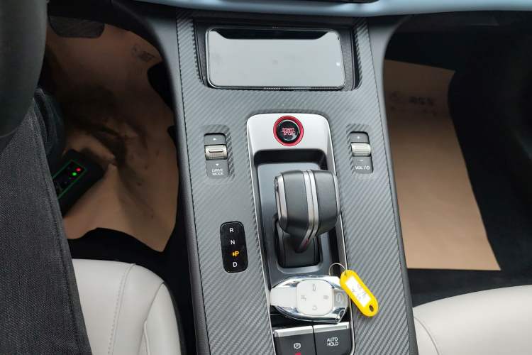 Used GAC Trumpchi EMPOW 2023 Shadow Leopard H High-Energy Hybrid Edition Gear Lever