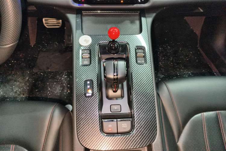 Used GAC Trumpchi EMPOW 2023 270T DCT J16 Version Gear Lever
