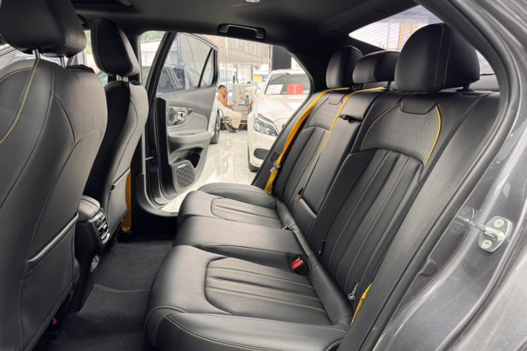 Used GAC Trumpchi EMPOW 2023 270T DCT J15 Version Interior 11