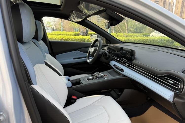 Used GAC Trumpchi EMPOW 2023 Shadow Leopard H High-Energy Hybrid Edition Interior 4