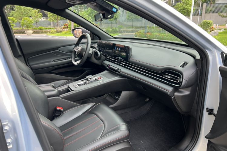 Used GAC Trumpchi EMPOW 2023 Shadow Leopard H High-Energy Hybrid Edition Interior 5