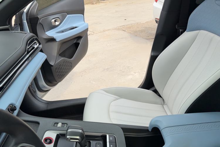 Used GAC Trumpchi EMPOW 2023 Shadow Leopard H High-Energy Hybrid Edition Interior 5