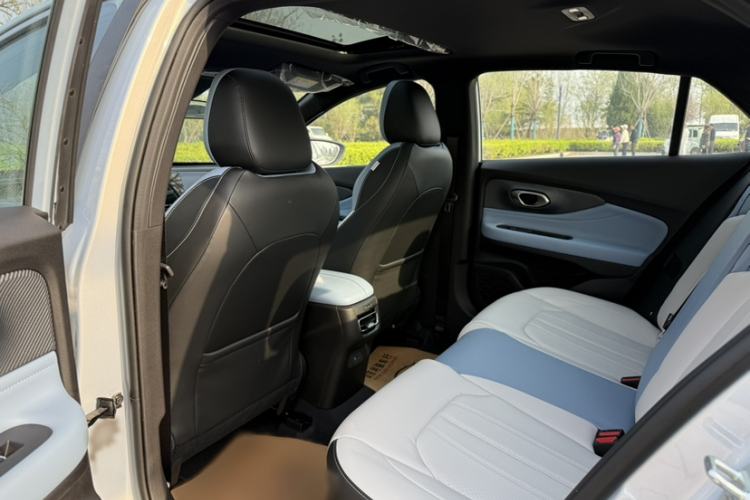 Used GAC Trumpchi EMPOW 2023 Shadow Leopard H High-Energy Hybrid Edition Interior 5