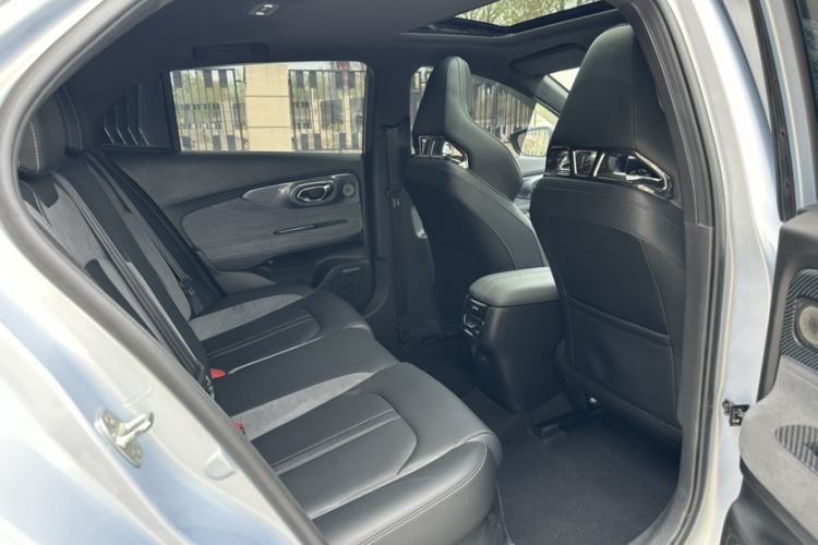 Used GAC Trumpchi EMPOW 2023 400T Automatic R PRO Interior 5