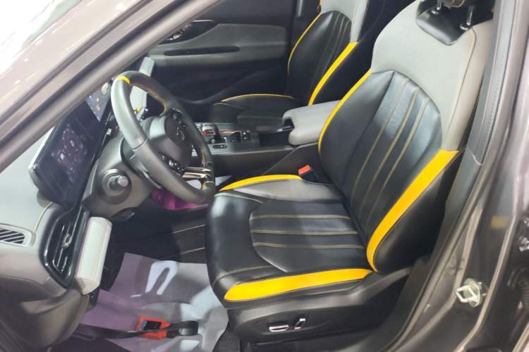 Used GAC Trumpchi EMPOW 2023 270T DCT J15 Version Left Front Seat