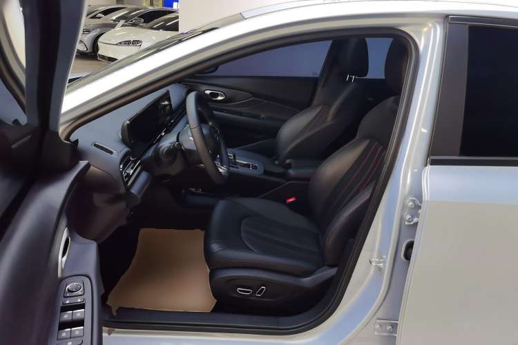 Used GAC Trumpchi EMPOW 2023 Shadow Leopard H High-Energy Hybrid Edition Left Front Seat