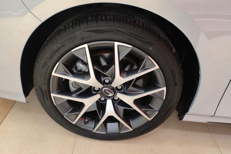 Used GAC Trumpchi EMPOW 2023 Shadow Leopard H Smart Hybrid Edition Left Front Wheel Hub