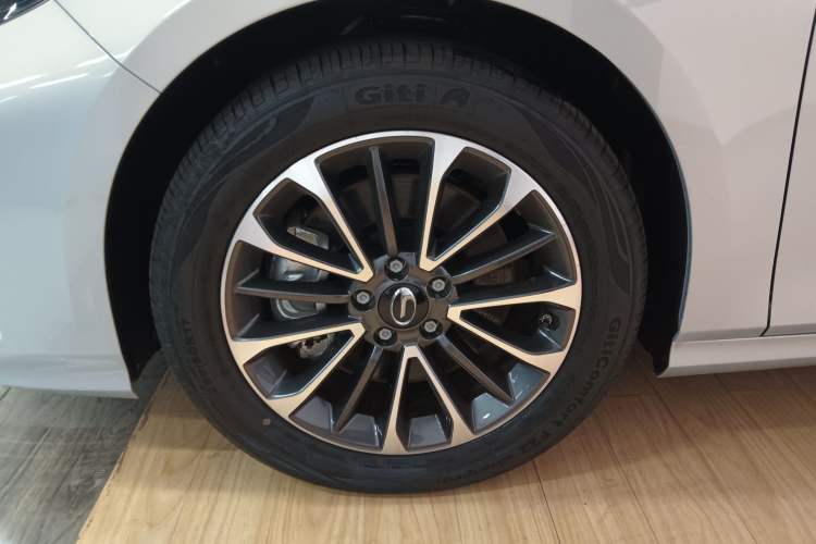 Used GAC Trumpchi EMPOW 2023 Shadow Leopard H High-Energy Hybrid Edition Left Front Wheel Hub