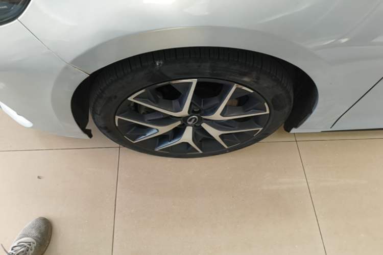 Used GAC Trumpchi EMPOW 2023 Shadow Leopard H High-Energy Hybrid Edition Left Front Wheel Hub