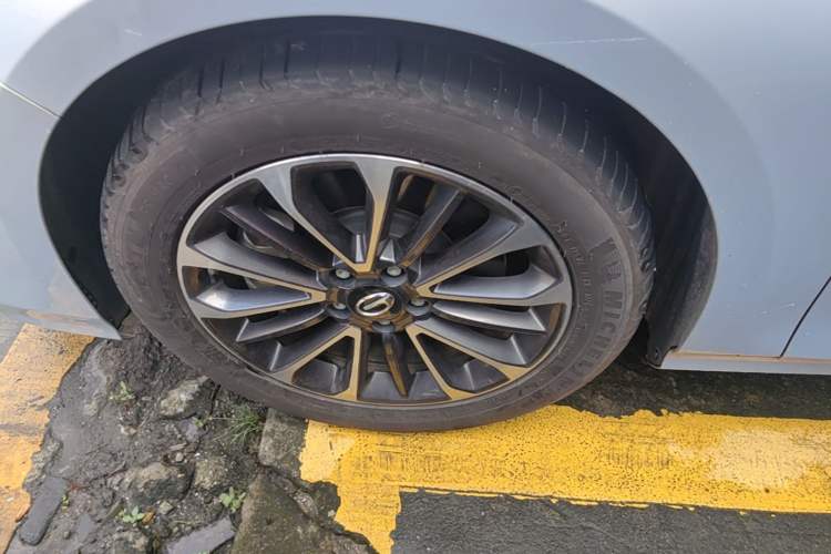 Used GAC Trumpchi EMPOW 2023 Shadow Leopard H High-Energy Hybrid Edition Left Front Wheel Hub