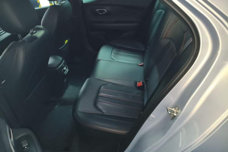 Used GAC Trumpchi EMPOW 2023 Shadow Leopard H High-Energy Hybrid Edition Left Rear Seat