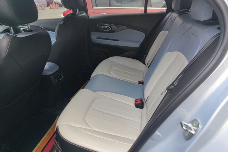 Used GAC Trumpchi EMPOW 2023 Shadow Leopard H High-Energy Hybrid Edition Left Rear Seat