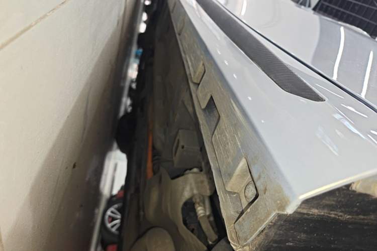 Used GAC Trumpchi EMPOW 2023 Shadow Leopard H Smart Hybrid Edition Left Side Sill