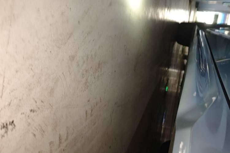 Used GAC Trumpchi EMPOW 2023 400T Automatic R PRO Left Side Sill