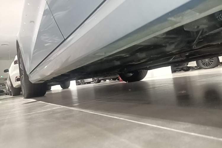 Used GAC Trumpchi EMPOW 2023 Shadow Leopard H High-Energy Hybrid Edition Left Side Sill