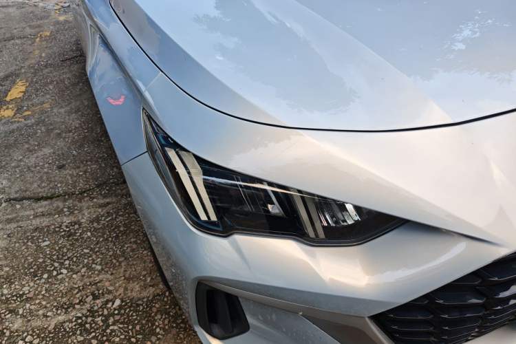 Used GAC Trumpchi EMPOW 2023 Shadow Leopard H High-Energy Hybrid Edition Right Front Headlight