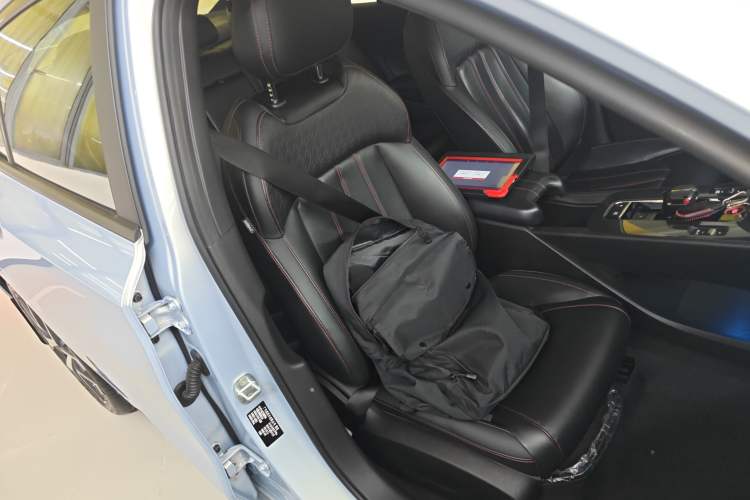 Used GAC Trumpchi EMPOW 2023 Shadow Leopard H Smart Hybrid Edition Right Front Seat