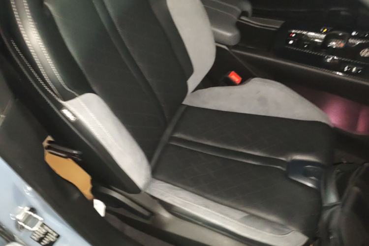 Used GAC Trumpchi EMPOW 2023 400T Automatic R PRO Right Front Seat