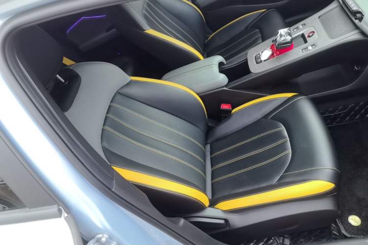 Used GAC Trumpchi EMPOW 2023 Shadow Leopard H High-Energy Hybrid Edition Right Front Seat