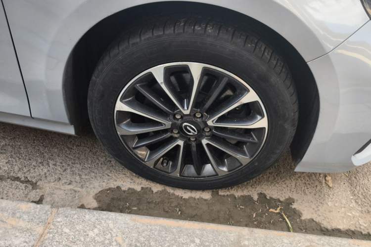 Used GAC Trumpchi EMPOW 2023 Shadow Leopard H High-Energy Hybrid Edition Right Front Wheel Hub