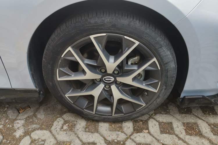 Used GAC Trumpchi EMPOW 2023 Shadow Leopard H Smart Hybrid Edition Right Front Wheel Hub