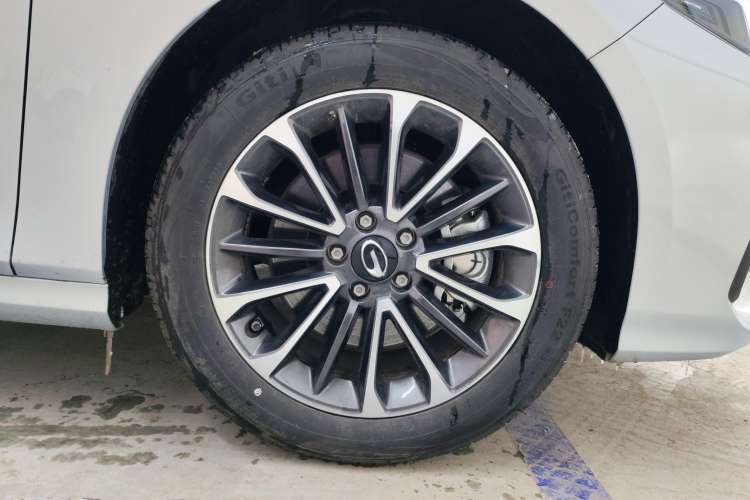 Used GAC Trumpchi EMPOW 2023 Shadow Leopard H High-Energy Hybrid Edition Right Front Wheel Hub
